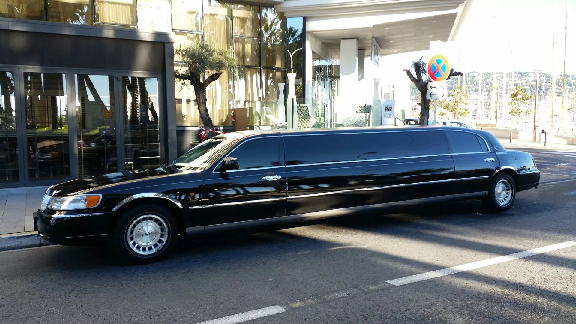 Experience Elegance with West Palm Beach Limo Service