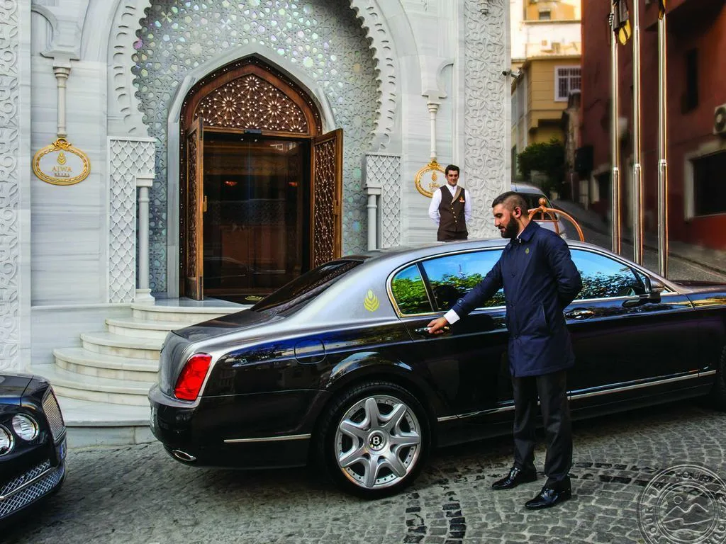 Experience Comfort and Luxury with West Palm Beach Chauffeur Service